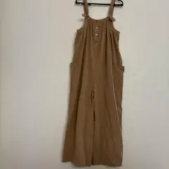 ベージュ オーバーオール ボタン付き