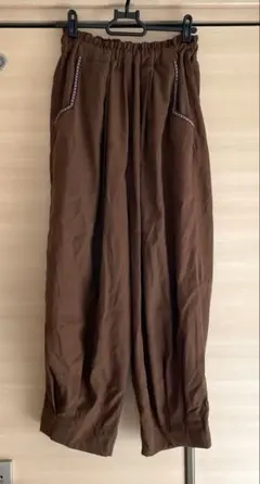 チチカカ ピーチスキンエッグタックパンツ ブラウン