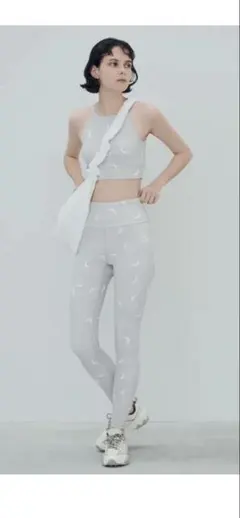 2026年最新】emmi 種類：セットアップ ヨガウェアの人気アイテム