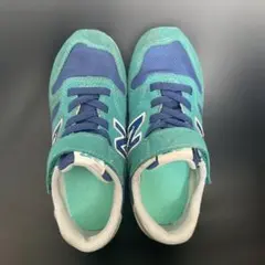 ニューバランススニカー　19センチ