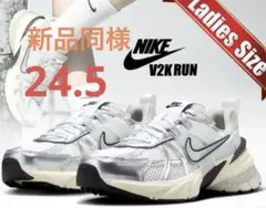 NIKE V2K RUN レディーススニーカー