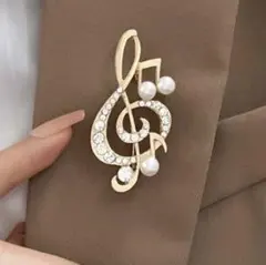 ブローチ ゴールド 音符 パール ラインストーン ト音記号 アクセサリー 音楽