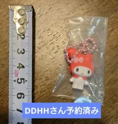 マイメロディ カプセルトイ 赤 キーホルダー