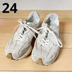 ニューバランス　327 スニーカー　24