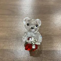 スワロフスキー クリスタル クマの置物 赤いハート - メルカリ