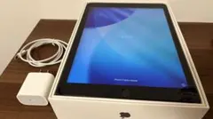 Apple iPad 第9世代WiFiモデル　スペースグレー