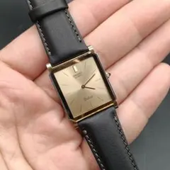 90s Vintage Seiko Dolce 腕時計 タンク ギョーシェ文字盤 - メルカリ