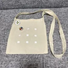 サコッシュ　あいうえの缶バッチつき