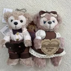 【新品タグ付き】2011年バレンタイン　ダッフィーシェリーメイぬいぐるみバッジ