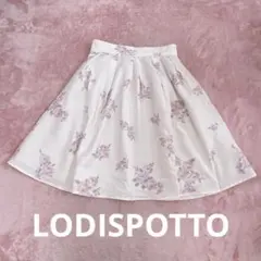 【新品】ロディスポット　花柄スカートのサムネイル