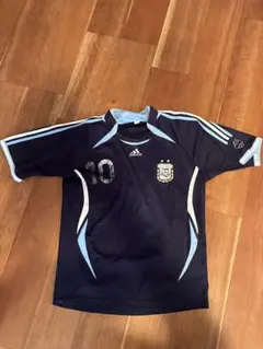 新品 Adidas スペイン代表1994アメリカ大会復刻モデルユニフォーム