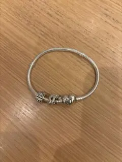 美品】 Pandora バングル ブレスレット チャーム4コセット 17cm - メルカリ