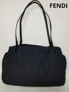 美品】 FENDI ズッカ柄 ナイロン トートバッグ 黒 A4収納 イタリア製