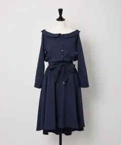 美品Noela　オフショルダーワンピースのサムネイル