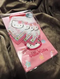 ハローキティ　ミニバッグ、ハンカチセット