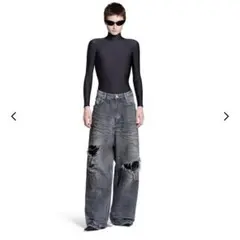BALENCIAGA DISTRESSED WIDE LEG JEANS XSのサムネイル