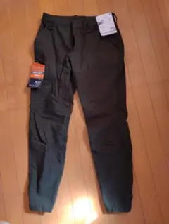 ワークマン　 SUPERSTRETCH WARM　PANTS　ダーク グリーン