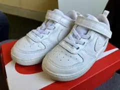 Nike ホワイト スニーカー ベルクロ付き　14cm