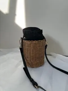 ZARA カゴバッグ　ベージュ　ラタン　ラフィアバッグ