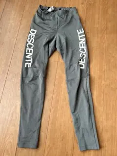 DESCENTE グレー インナーパンツ パワーパンツ　パッド付きのサムネイル