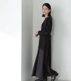 スクエアドットプリントマキシワンピース NATURALBEAUTYBASIC