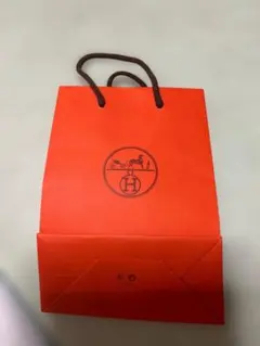 HERMES オレンジ ロゴ入り紙袋等