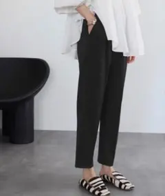 ELFRANK ダンボールタックテーパードパンツ　ブラック　M