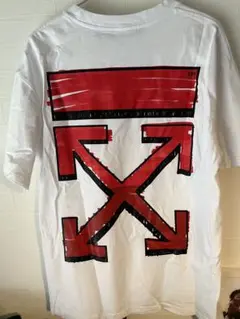 Off-White 赤い矢印 Tシャツ - メルカリ