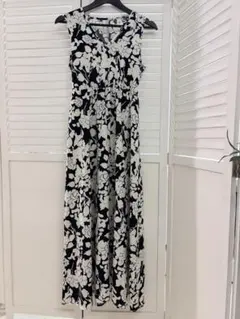 花柄ノースリーブロングワンピース