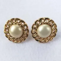 ヴィンテージボタンのイヤリング　ハンドメイド