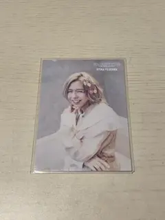 ミセス 藤澤涼架 ホワイトラウンジ フォトカ 042