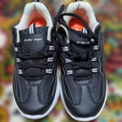 黒スニーカー 22.0 cm 新品未使用 超軽量