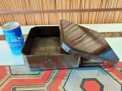 木製お弁当箱　かわいい木目　正方形の弁当箱　昭和レトロモダン　お花見・ピクニック