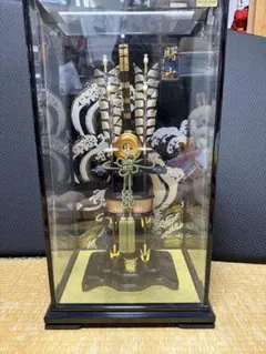 オルゴール付き 破魔弓飾 富士鷹 破魔弓 節句 ガラスケース入り - メルカリ