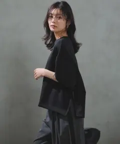 【新品未使用】UNFILO BEAUTY FORMサイドZIP プルオーバーのサムネイル