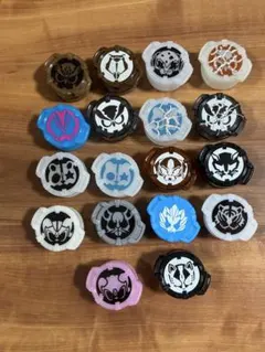 激レア　仮面ライダーギーツ コアID 18個セット プレバン限定多数
