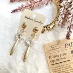 お花のパールピアス✴︎No.197