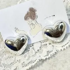 ¥600→¥400！シルバー ハート型メタルピアス