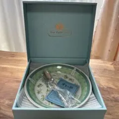 緑色の花柄 食器セット