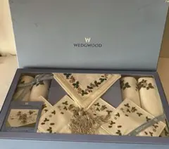 Wedgwood ワイルドストロベリー　ティーマット　コースター　センター