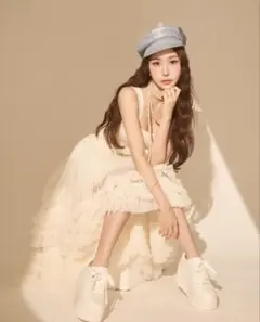 2025年最新】鈴木亜美 スニーカーの人気アイテム - メルカリ