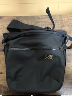 希少 美品 アークテリクス Arro 8 Shoulder Bag Nereus - メルカリ