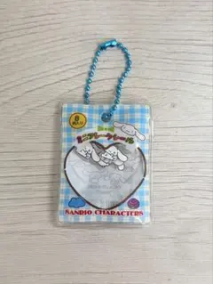サンリオ　シナモン　 ミニフレークシール風 キーホルダー