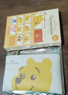 くまのプーさん　シークレットフラットミニポーチ　プーさん