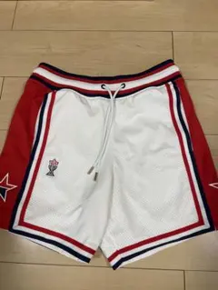 Item thumbnail for item 9cc542ad-8fb6-478f-91a5-7fb447e42299