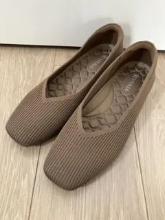 未使用級 VIVAIA スクエアトゥフラットパンプス 24cm