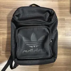 adidasリュック