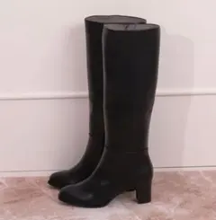 Item thumbnail for item 5d23f867-7e7f-4abd-b9bf-504e84b91270