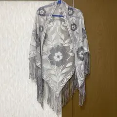 エレガントなフリンジ付きレースショール