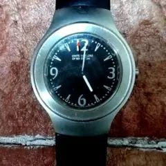 UNITED COLORS OF BENETTON アナログ時計 三針／ジャンク